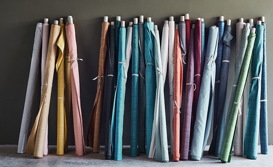 Rouleaux de tissus unis de toutes les couleurs